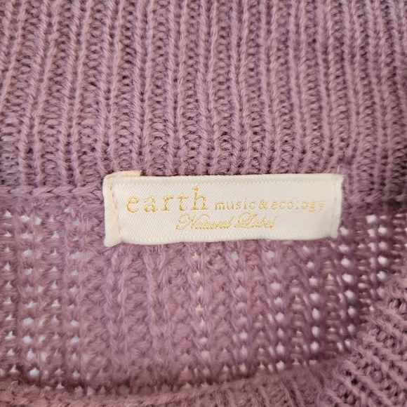 LAVENDER High-Low High Neck Sweater w/Puff Sleeves - Picture 10 of 11